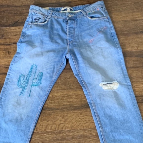 Zara Denim - Zara Denim Blue Jeans With Embroidery Designs